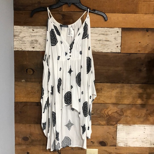 Beautiful bohemian top with‎ open shoulders